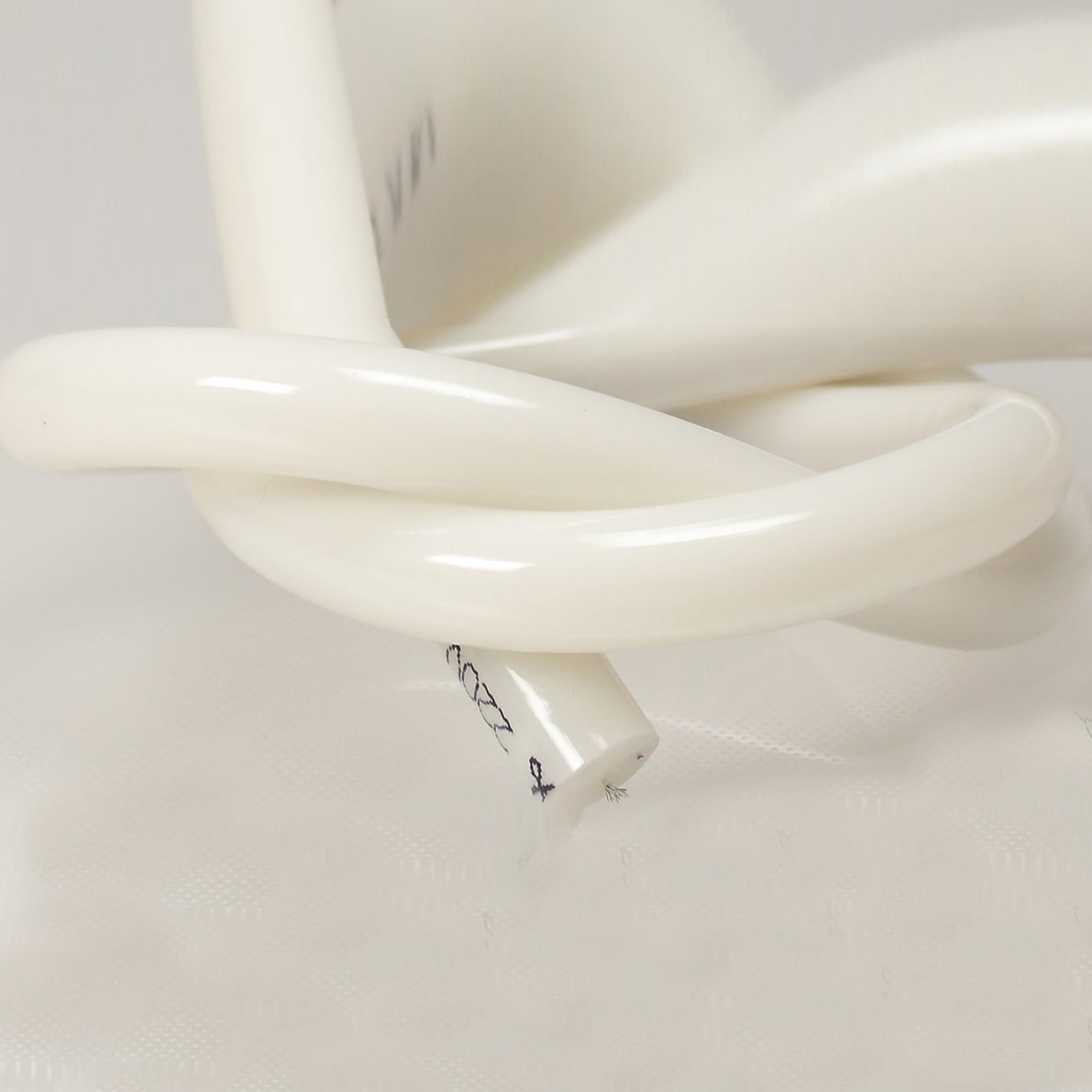 Светодиодный гибкий неон круглый 14мм 220V blue LN408 Светодиодный гибкий неон круглый 14мм 220V blue LN408