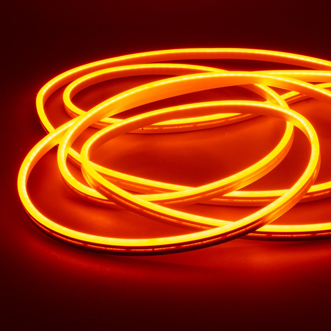 Cветодиодный гибкий неон 0612 LN711 (220V DC, orange, кратность реза 200мм) Cветодиодный гибкий неон 0612 LN711 (220V DC, orange, кратность реза 200мм)