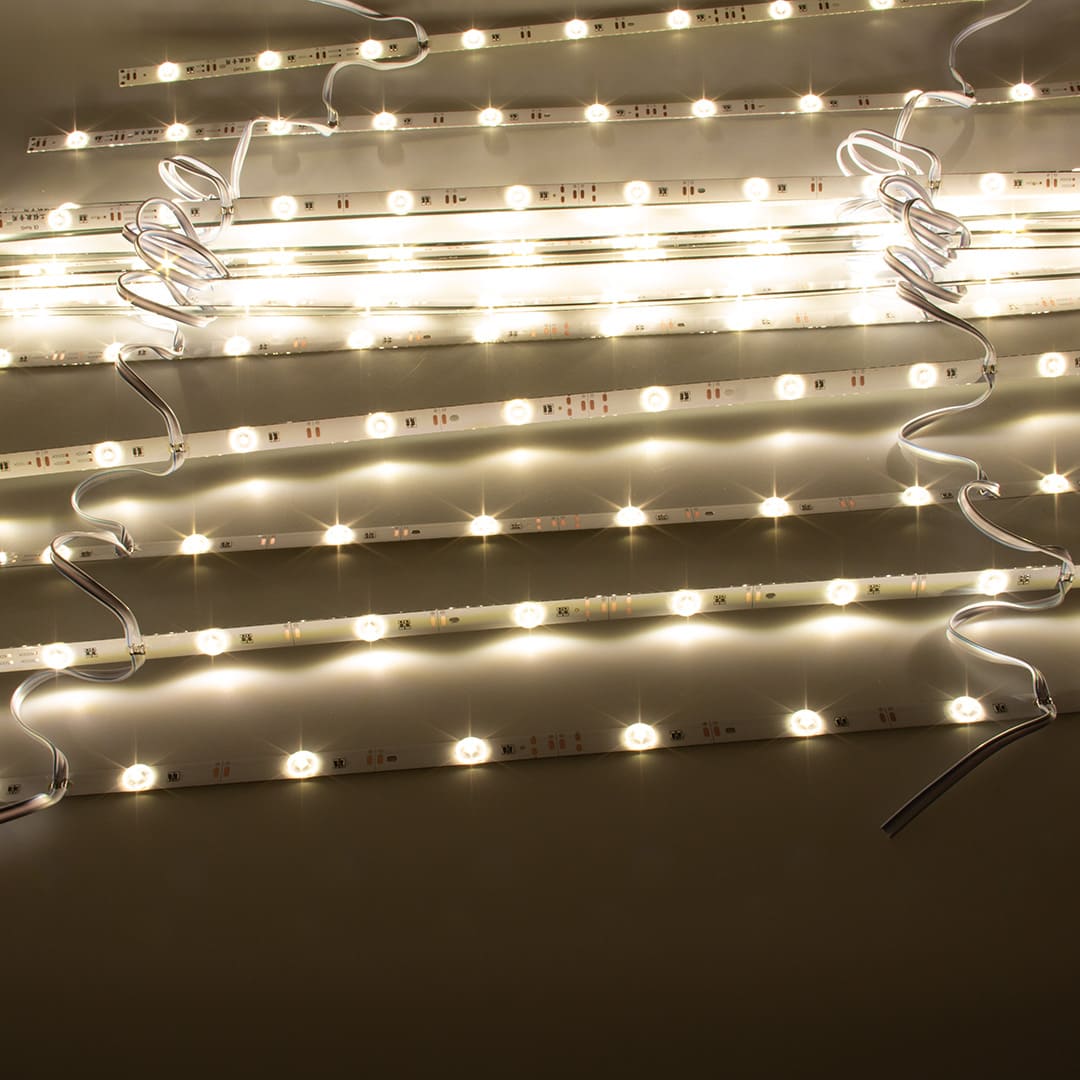 Светодиодная линейка линзованная 2835, 12 led, 24V, 12W, day white, 170°, IP20, G110