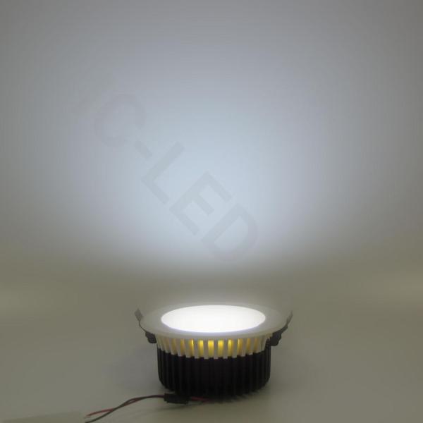 Светодиодный светильник встраиваемый IC-R  (9W, White) Светодиодный светильник встраиваемый IC-R  (9W, White)