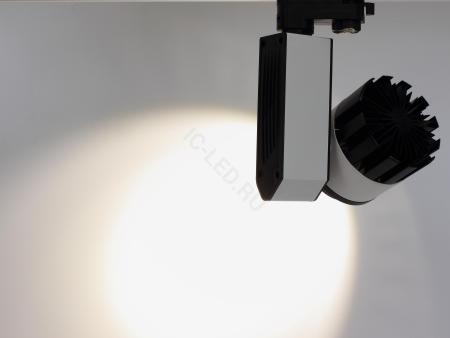 Светодиодный светильник трековый GDD-145 4L 4L17 (20W, day white)