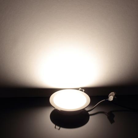 Светодиодный светильник  OM5 (220V, 6W, round D112mm, day white)