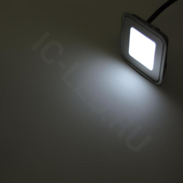 Светодиодный светильник точечный SST IP67 (0,6W, 12V, White). Светодиодный светильник точечный SST IP67 (0,6W, 12V, White).