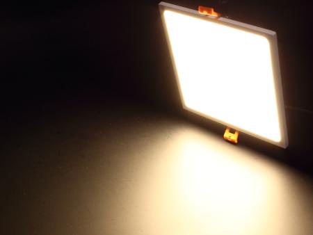 Светодиодный светильник MBD-101 MB22 (22W, square, warm white)